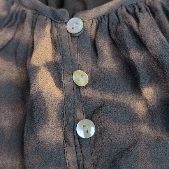 Rails Indi Umber Leopard Black and Brown Animal Print Long-Sleeve Peasant Blouse - Picture 7 of 9